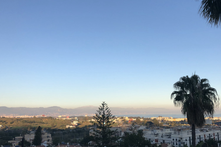 Dusk is coming and brings pastel colors